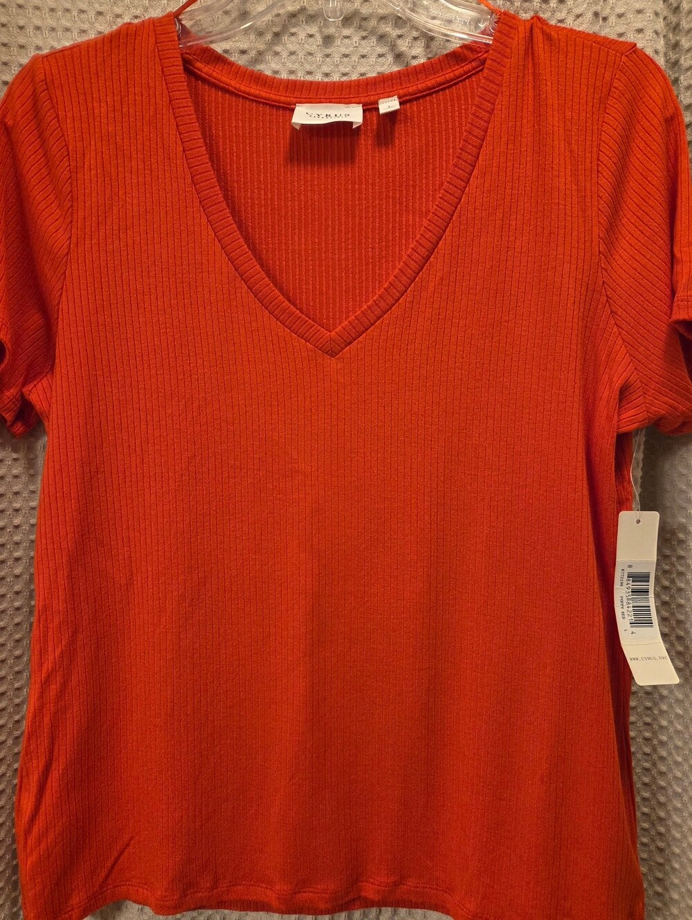 Cyrus Essentials Ribbee V-Neck Top, Poppy Red, NWT, Size L